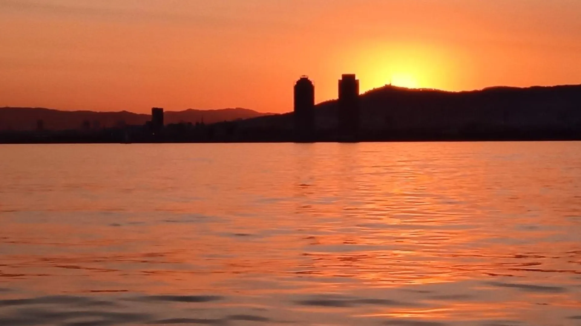 Botel Boat House Barcelona Hotel Sant Adria de Besos