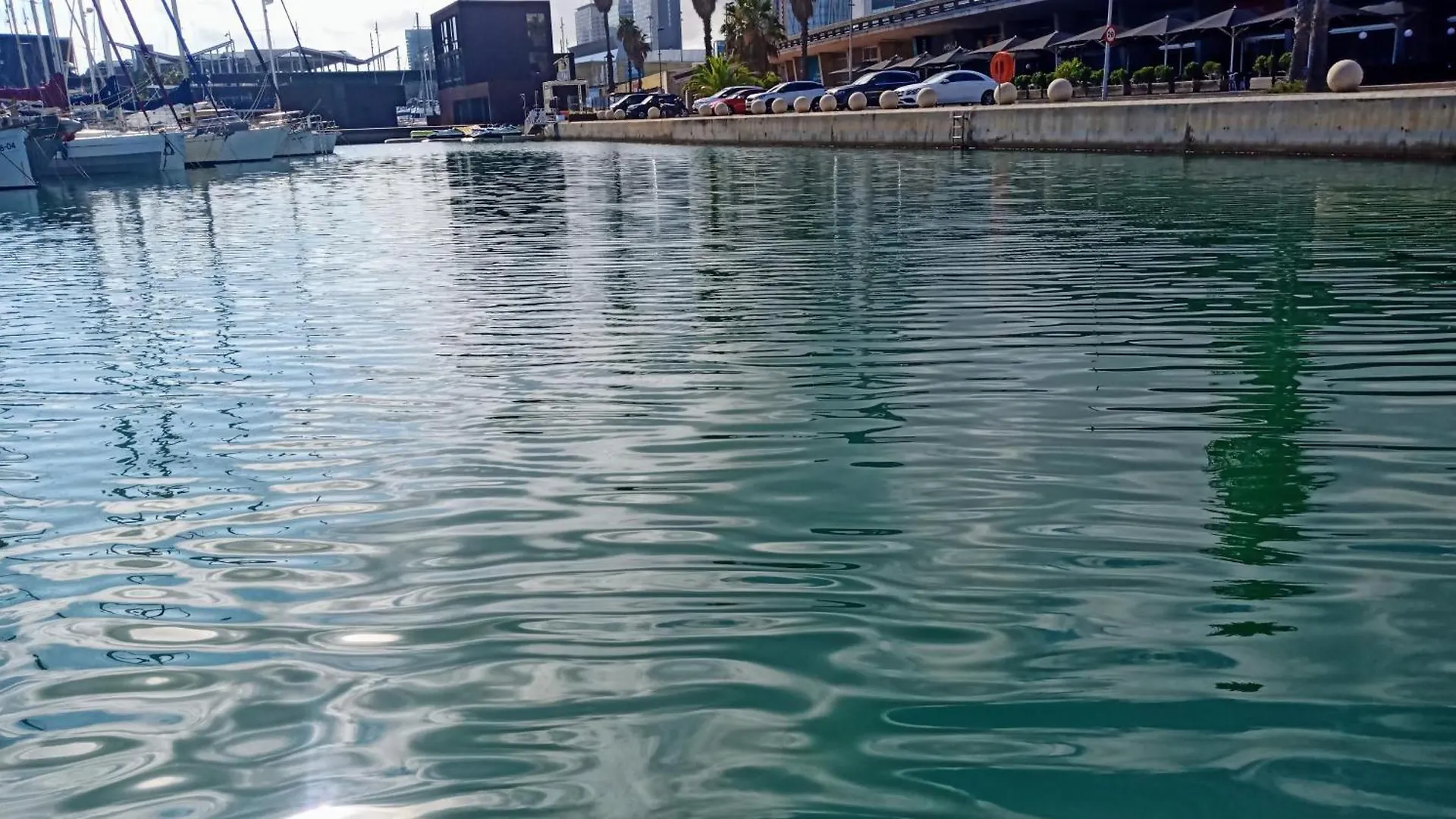 Boat House Barcelona Hotel Sant Adria de Besos Botel